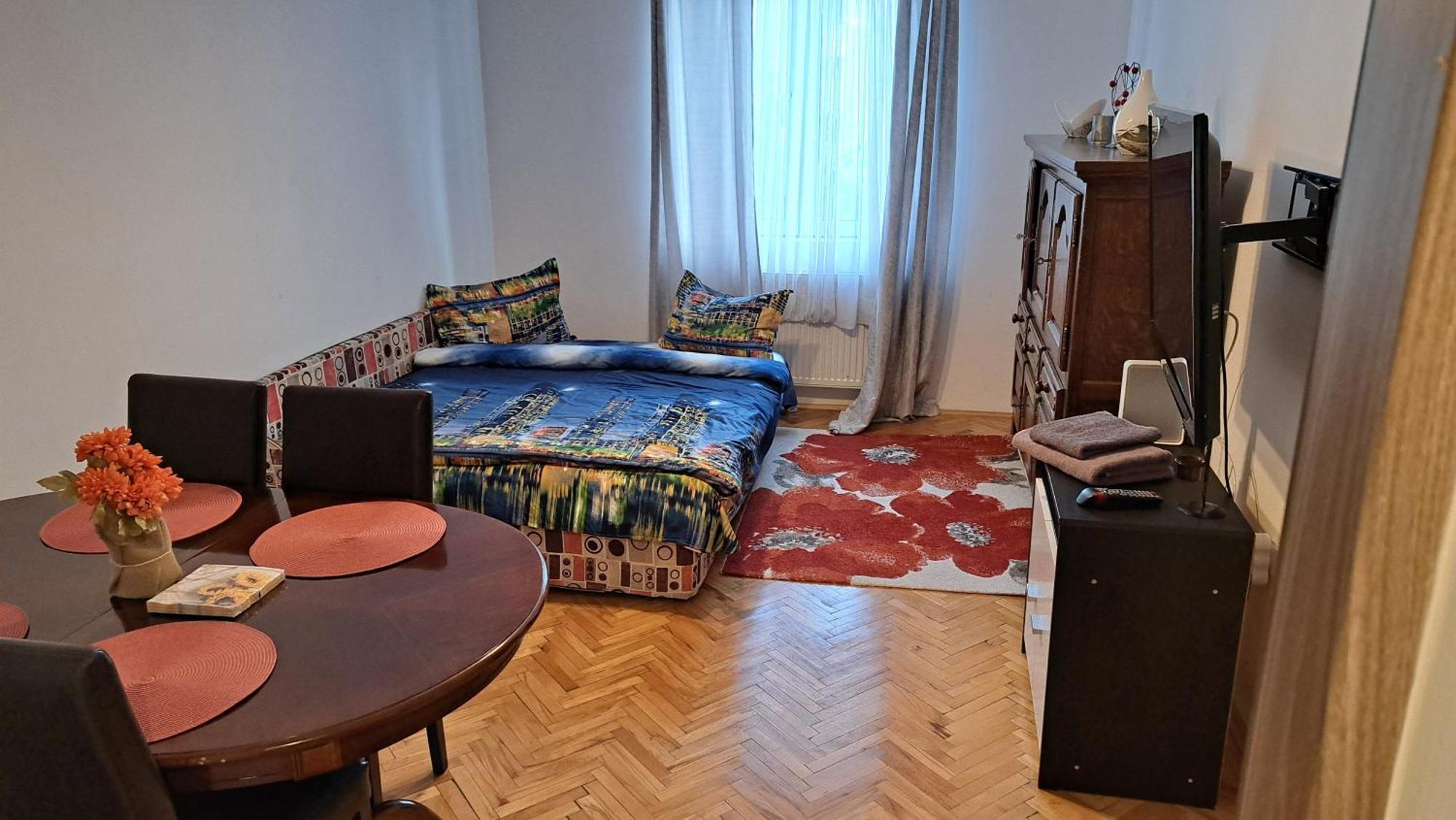 Lovely 1 Bedroom Apartment In City Centre, Sleeps 4 ! Τούρντα Εξωτερικό φωτογραφία